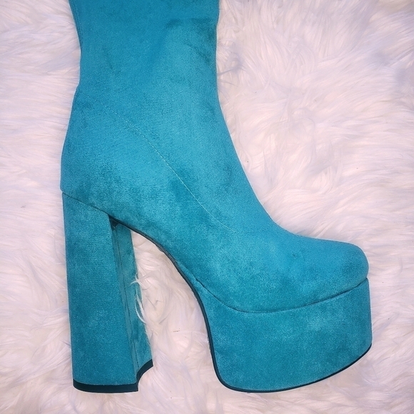 BLUE SUEDE PLATFORM BOOTS - Picture 6 of 13